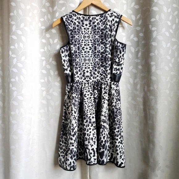 Love...Ady Leopard Print And Faux Leather Fit And Flare Dress Gray Black Medium - Picture 3 of 7